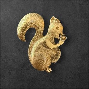 Gold tone Squirrel Brooch